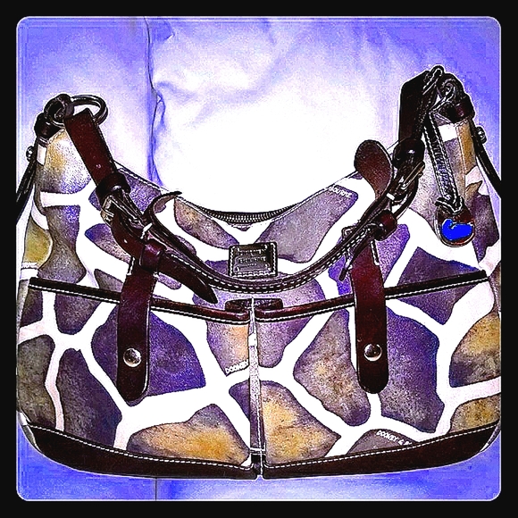 Gorgeous Dooney &bourke rare leather EUC bag med - Picture 2 of 8